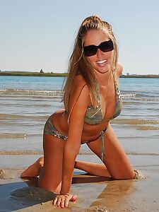 naked on the photo gallery #212597